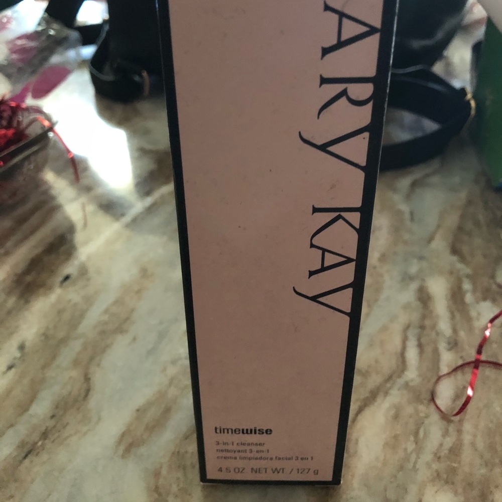 MaryKay Three in one cleanser